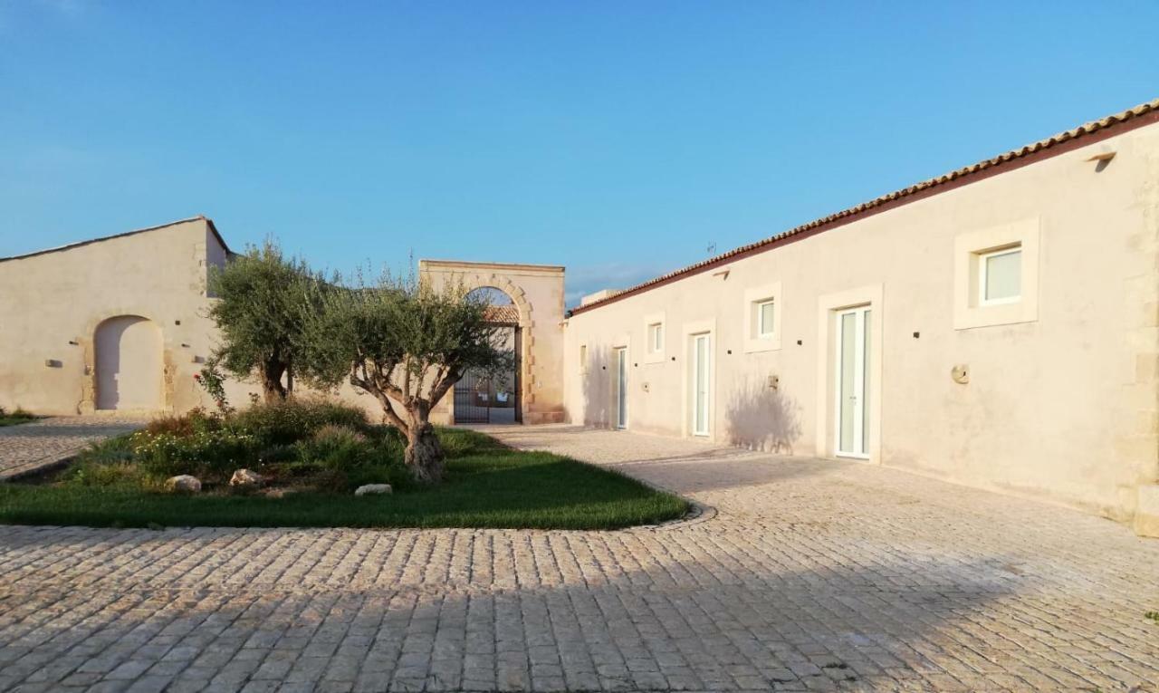 Ballium Luxury Relais Avola Kültér fotó